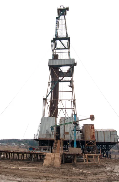 Torre de perforación de pozos de petróleo —  Fotos de Stock