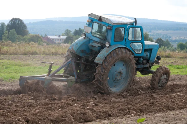 Traktor Lama — Stok Foto