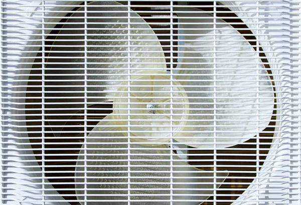Zbliżenie Sprężarki Powietrza Część Układu Klimatyzacji — Zdjęcie stockowe