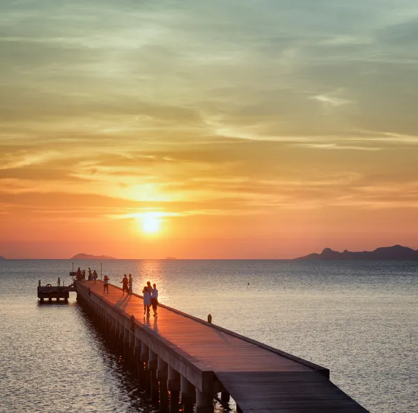 Molo barca al tramonto — Foto Stock