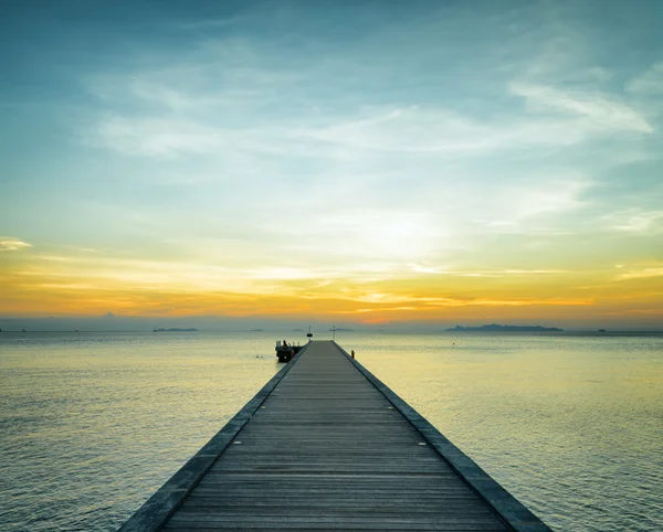日没時のボートの桟橋 — ストック写真