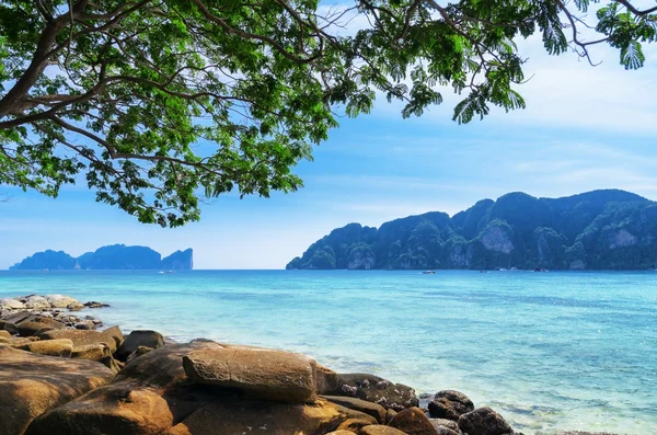 熱帯の風景。ピピ島、タイ — ストック写真