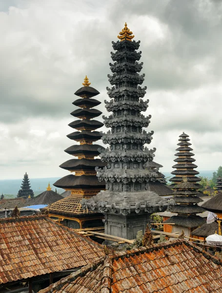 Traditionele balinese architectuur. de pura besakih tempel — Stockfoto