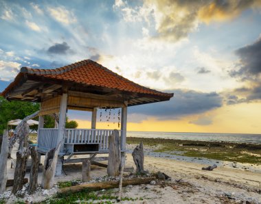 sunset Beach geleneksel köşk