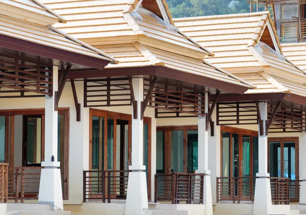 Row of new bungalows in resort — Stock Photo, Image