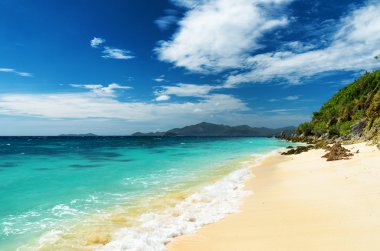 beyaz kum plaj. malcapuya Adası, Filipinler