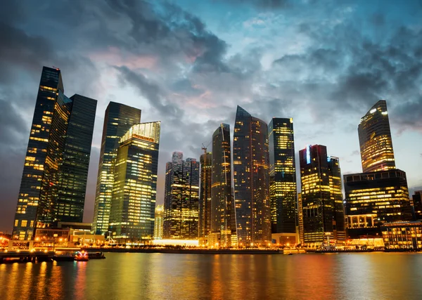 Mrakodrapy ve finanční čtvrti singapore — Stock fotografie