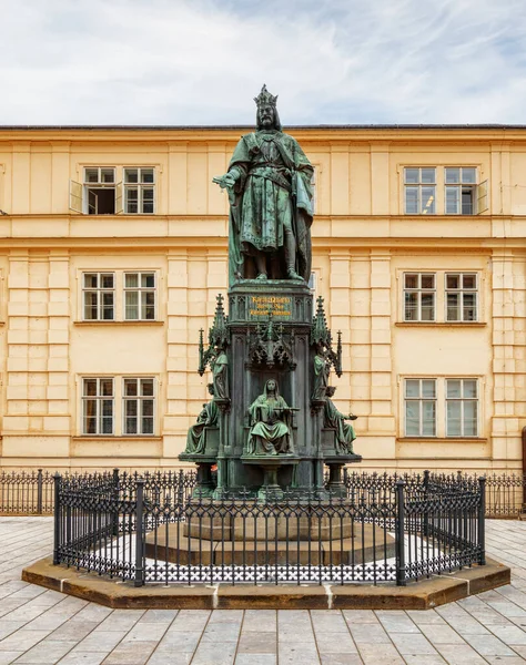 Prag Tjeckien Augusti 2014 Statyn Karl Den Första Kungen Böhmen — Stockfoto