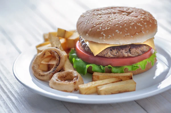 Cheeseburger — Stock fotografie