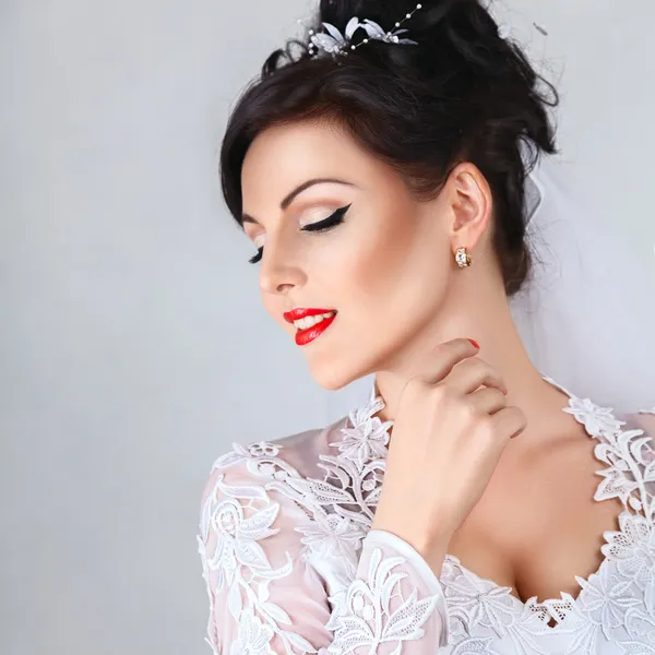 Beauty portrait of bride — Stock Photo, Image