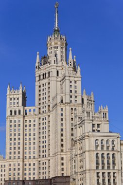 Stalin'in imparatorluk tarzı bina.