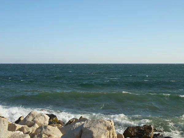 Mar y rocas — Foto de Stock