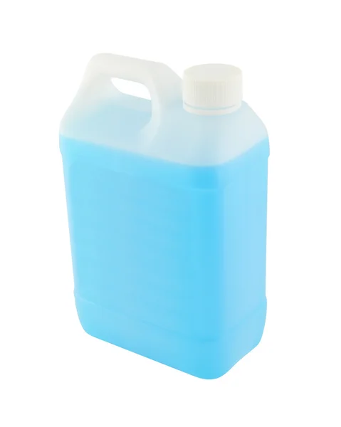 Galão de plástico lateral superior com líquido azul sobre fundo branco . — Fotografia de Stock