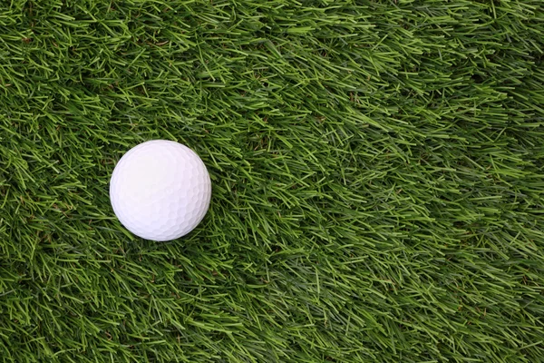 Left golf on green grass field. — Stock Photo, Image