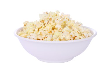 beyaz zemin üzerine yuvarlak kase patlamış mısır.