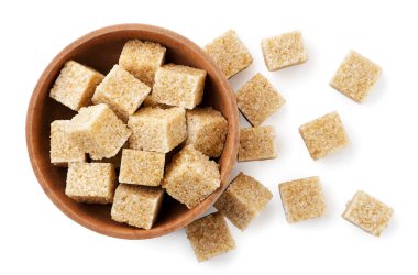 Çubuk şeker küpleri beyaz arka planda yakın plan, izole. Üst görünüm