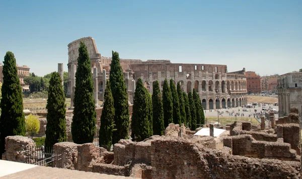 Retrospectiva del Coliseo desde el Foro — Foto de Stock