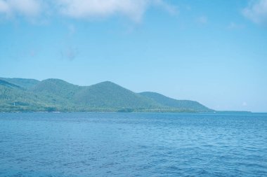 Baykal Gölü, Rusya 'nın güneyinde yer alan bir yarık gölüdür. Dünyadaki en büyük tatlı su gölü. Dünyanın Doğal Mucizesi.