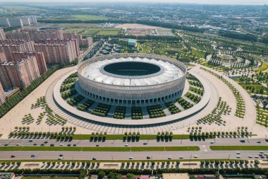 Krasnodar, Rusya - Mayıs 2021: Krasnodar Stadyumu ve Galitsky Parkı 'nın hava manzarası