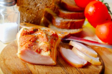 domuz yağı ile ekmek