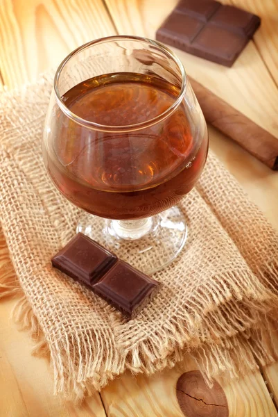 Uísque e chocolate — Fotografia de Stock