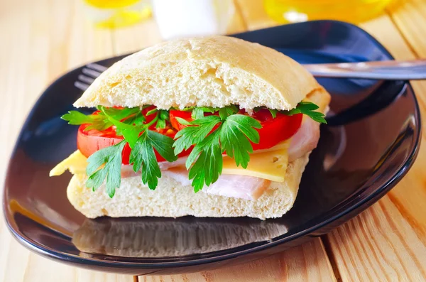 Sandwich mit Grünzeug — Stockfoto