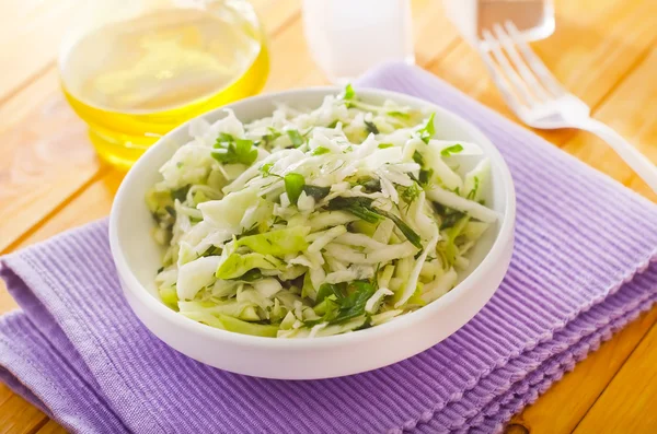 Salat mit Kohl — Stockfoto
