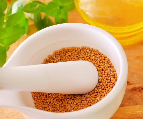 Mustard seed — Stock Photo, Image