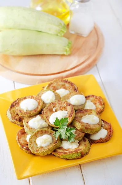 Zucchini fritters on a plate — Stock Photo, Image