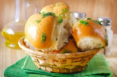 Beyaz ekmek, rulo ile yeşillik