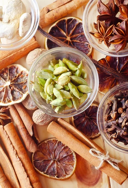Cinnamon cardamom dried spices — Stock Photo, Image