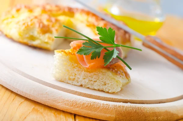 Pan con salmón — Foto de Stock