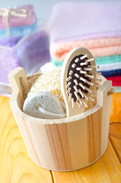 Hairbrush and towels — Stock Photo, Image