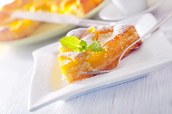 Pie with peach — Stock Photo, Image