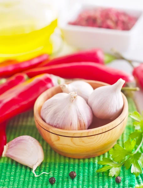Garlic and pepper — Stock Photo, Image