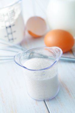 hamur için malzemeler