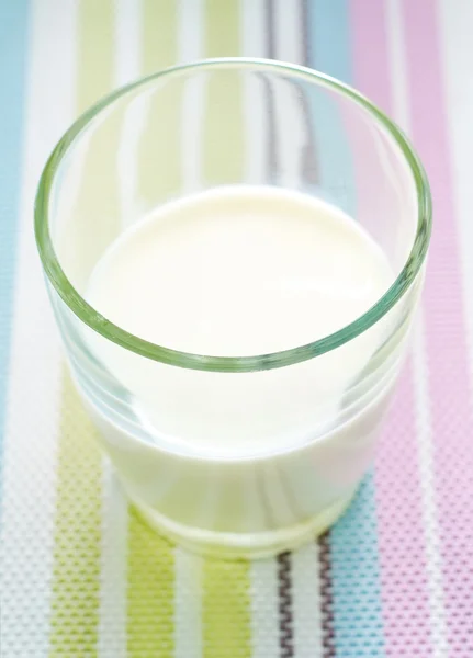 Verse melk — Stockfoto