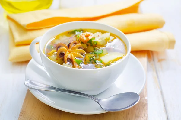 Sopa fresca con mariscos — Foto de Stock