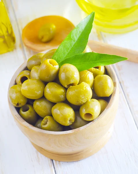 Green olives — Stock Photo, Image