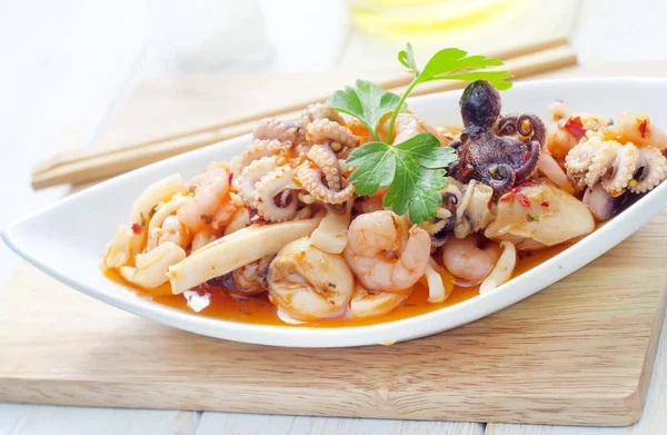 Ensalada con mariscos — Foto de Stock