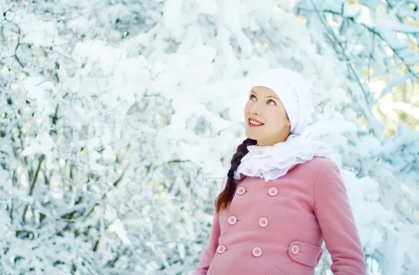 Young beautiful woman — Stock Photo, Image