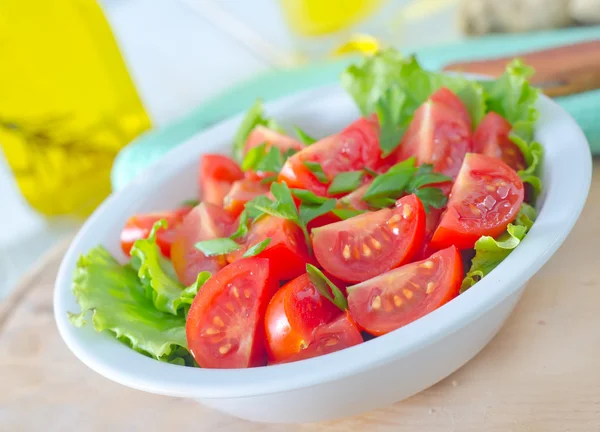 Salát s rajčaty — Stock fotografie