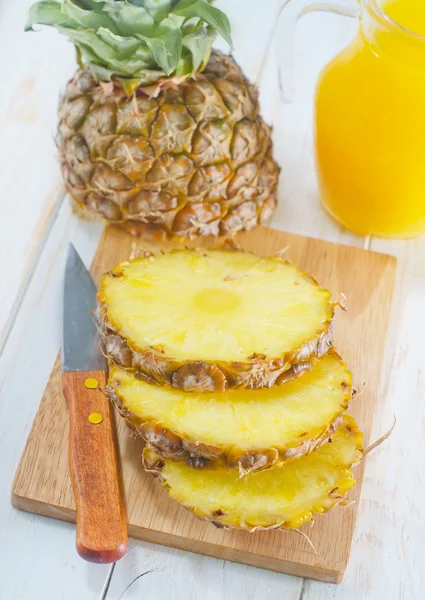 Pineapple — Stock Photo, Image