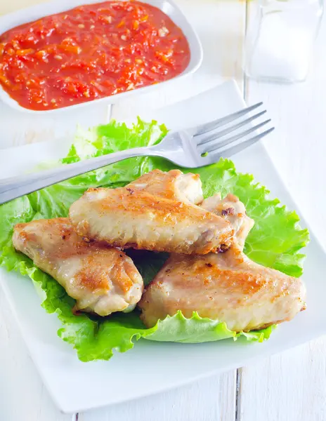 Alitas de pollo frito — Foto de Stock