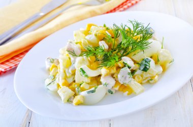 taze tavuk salatası