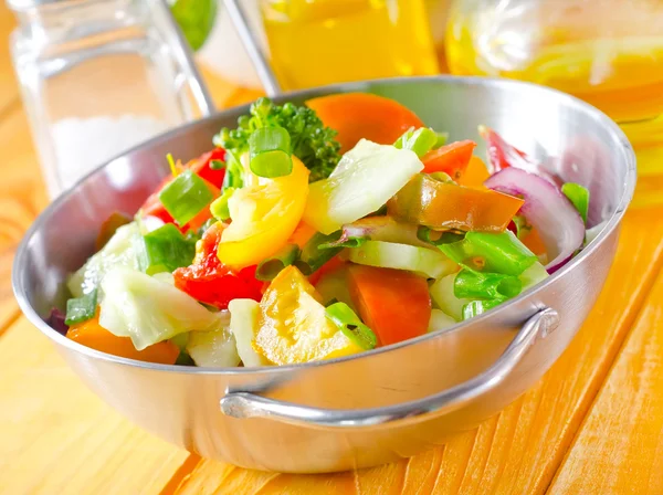 Fresh salad — Stock Photo, Image