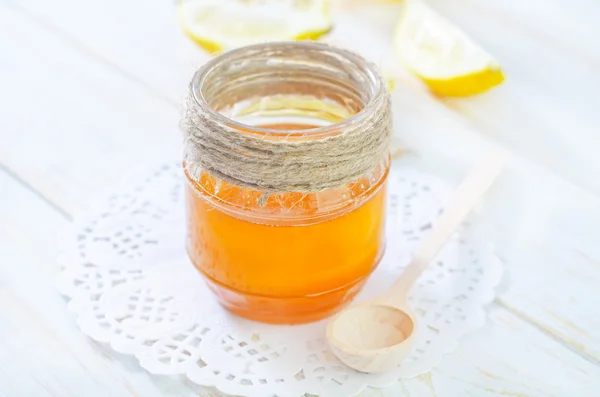 Honey with lemon — Stock Photo, Image