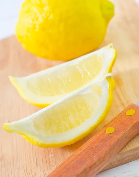 Färsk citron — Stockfoto