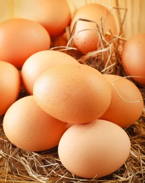 Raw eggs — Stock Photo, Image