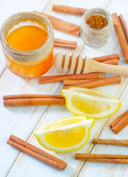 Miel, canela y limón — Foto de Stock